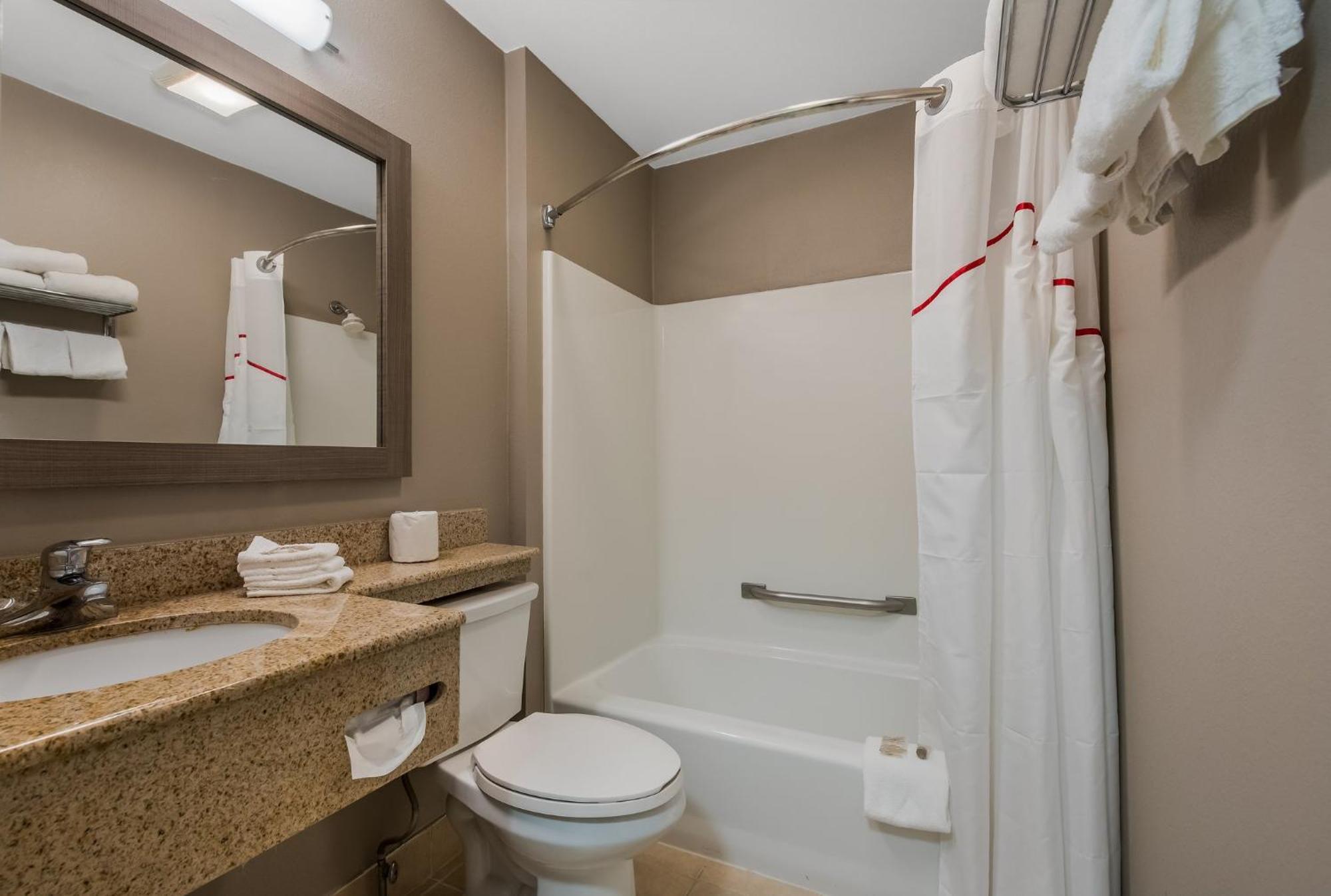 Red Roof Inn & Suites Vineland - Buena Eksteriør billede