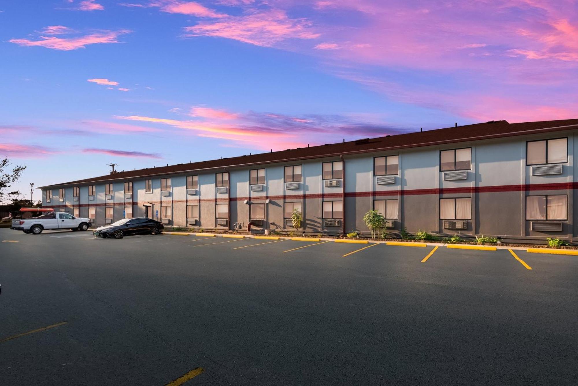 Red Roof Inn & Suites Vineland - Buena Eksteriør billede